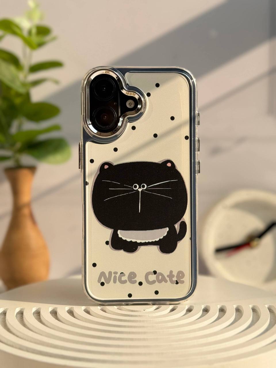 کاور گوشی مدل Nice Black Cat چاپ ثابت دکمه فلزی (آیفون ) کد C2164M