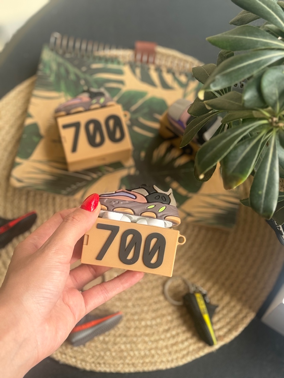 کاور ایرپاد Adidas YEEZY 700 (کدa0076) (M)