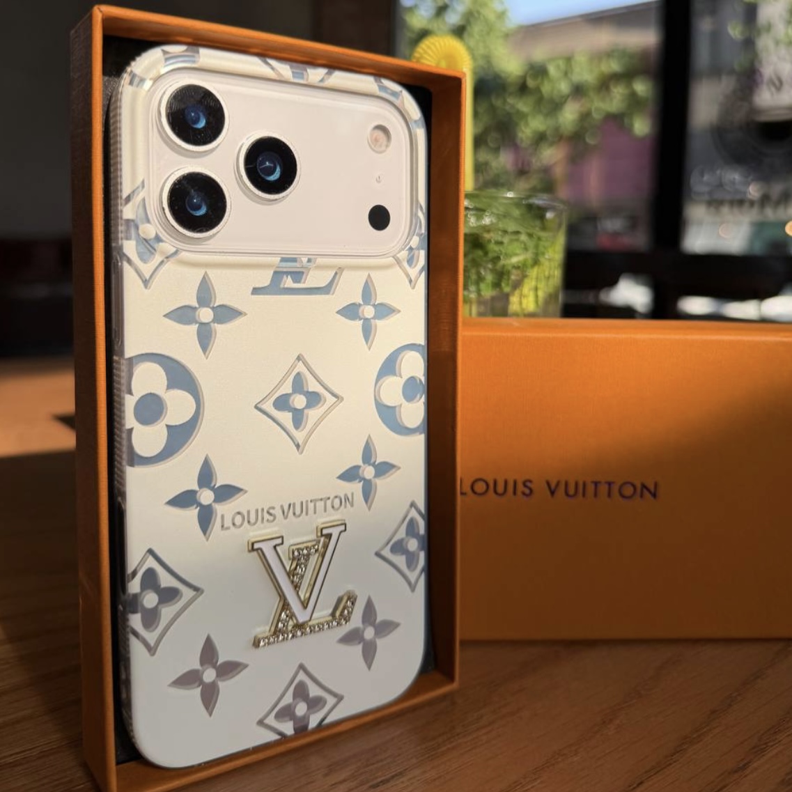 قاب گوشی مدل LV hologram c4674 (T)