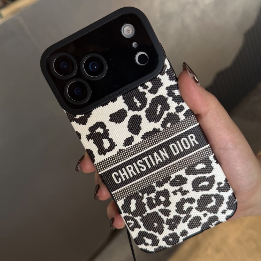 قاب گوشی مدل DIOR black/white c4596 (T)