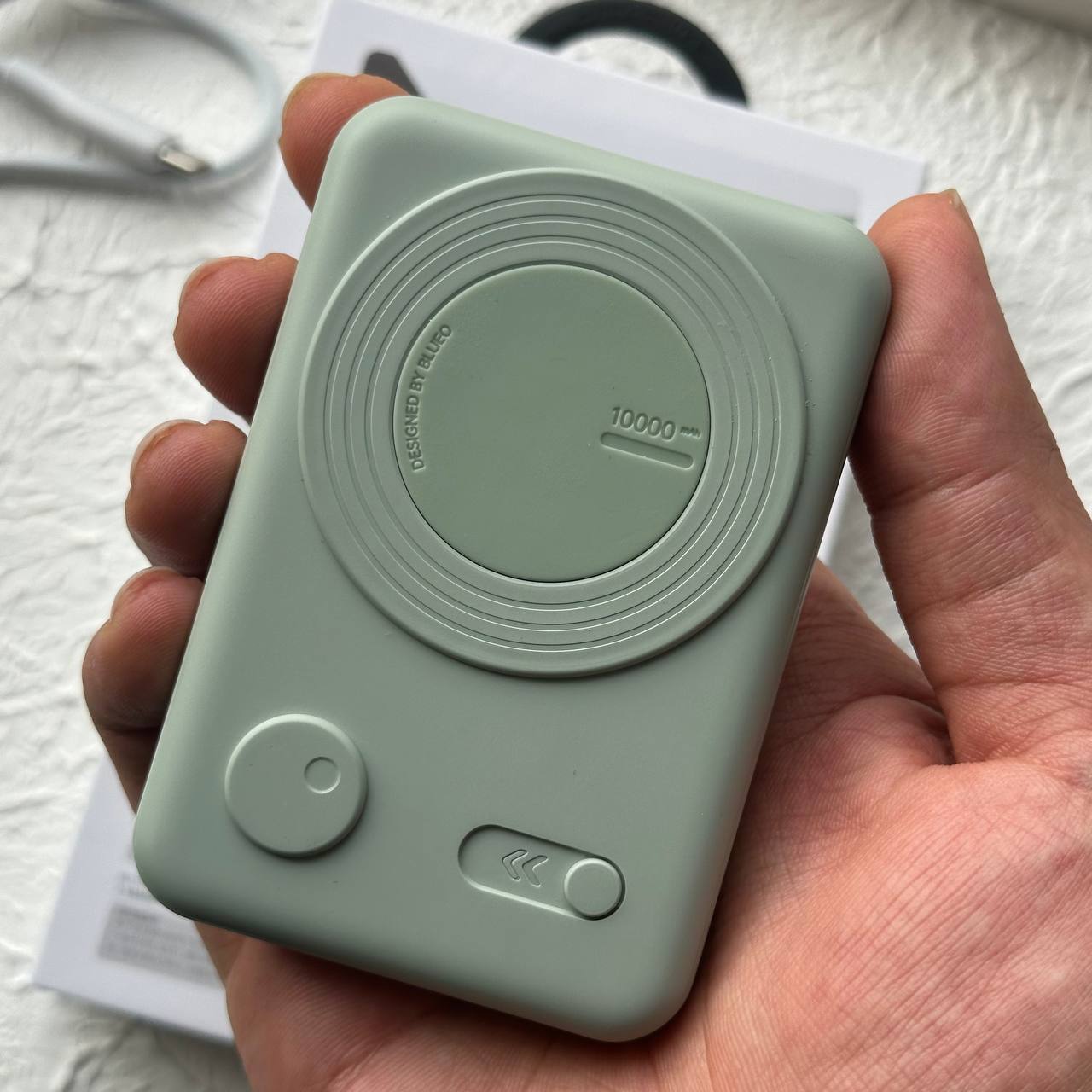 پاور بانک بلو تاشو استند شونده مغناطیسی Blueo Magnetic Foldable Stand Power Bank 10000Mah (G)