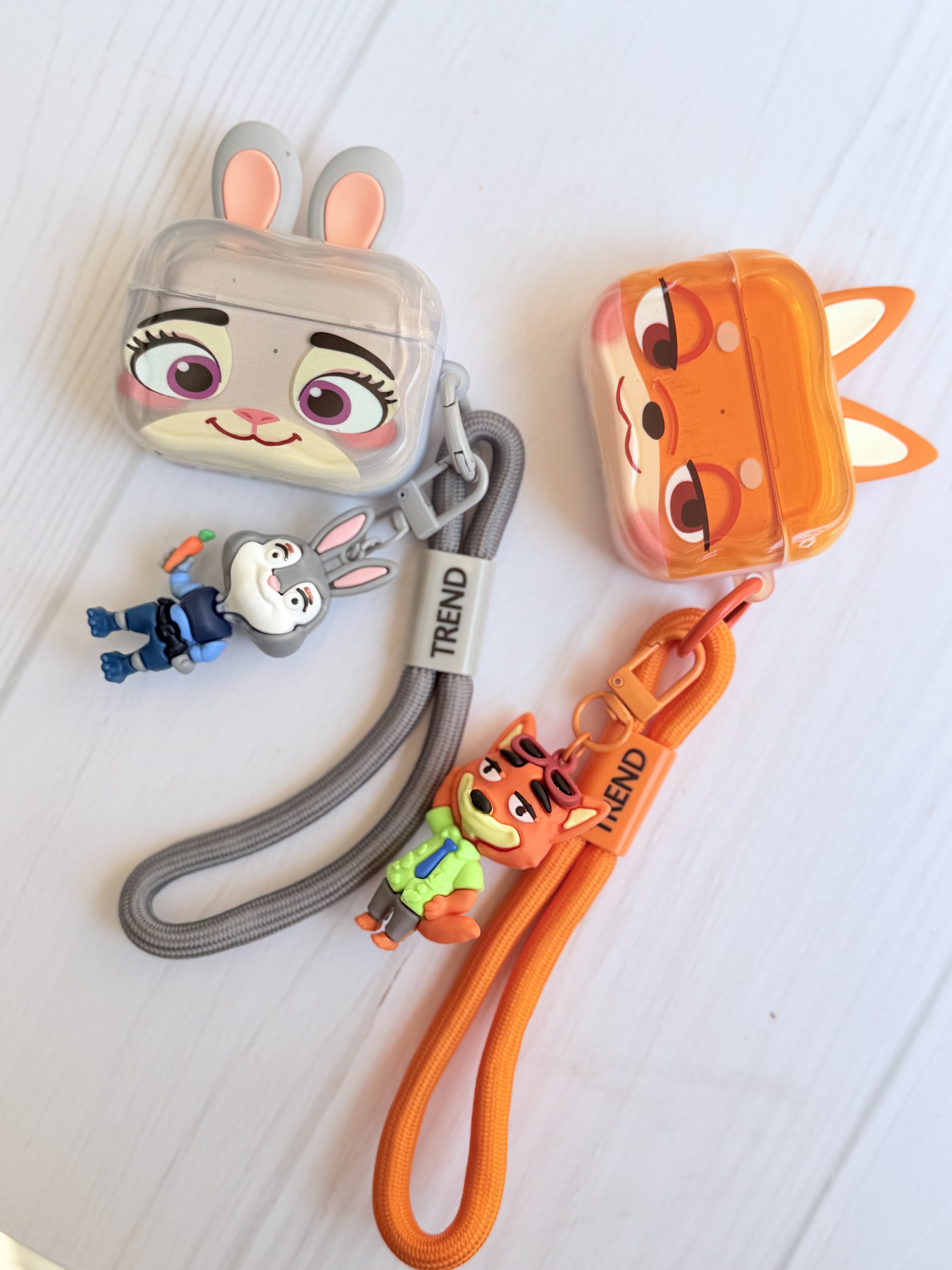 کاور ایرپاد Zootopia با آویز (کدa0339) (M)